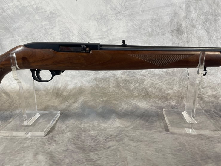 #1250-•-ruger-10122,-22-lr-semi-auto-rifle,-sn:-241-91490,-(neenah,-wi)-image-4