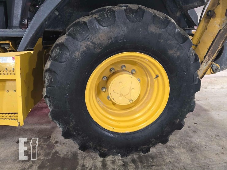 2013-deere-310k-image-33