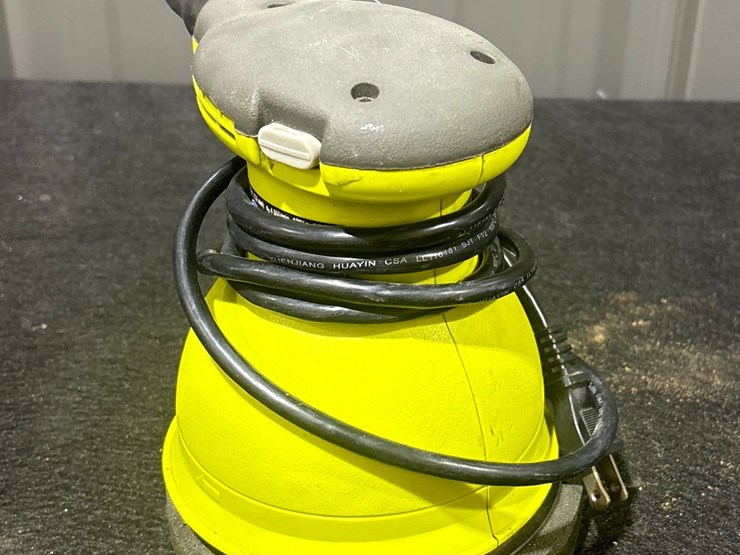 #775-•-ryobi-6-inch-sander-image-3