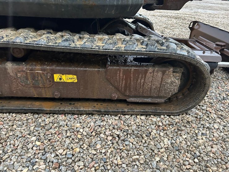 2017-bobcat-e35i-image-13