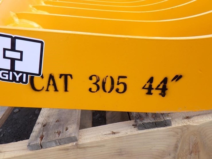 caterpillar-305-image-5