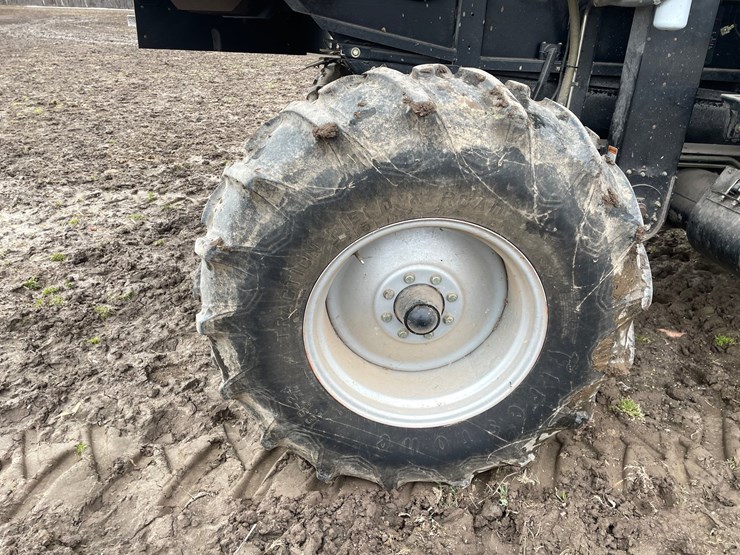 gleaner-r65-image-31