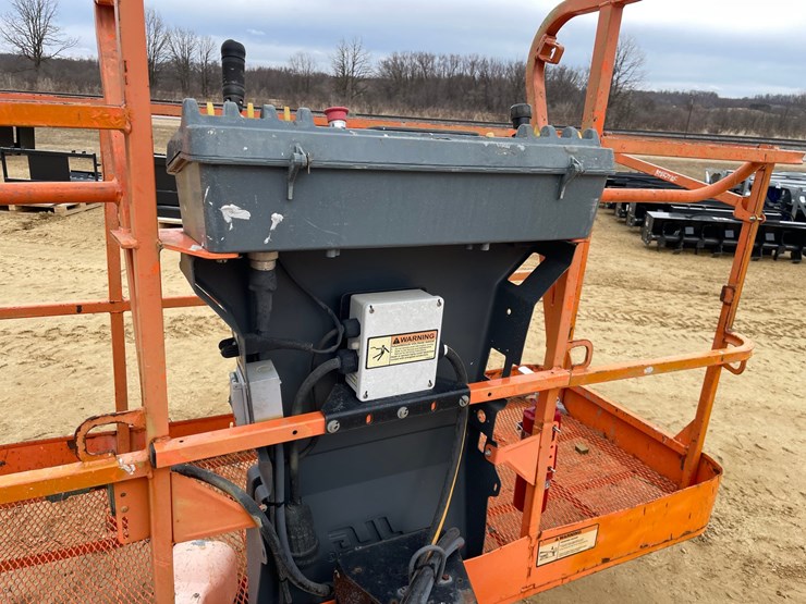 jlg-400s-image-30
