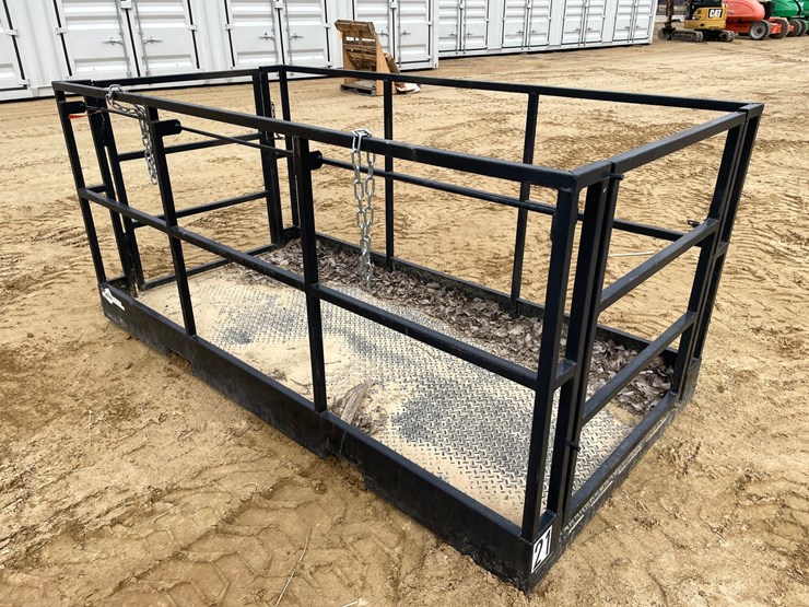 #7532-•-8'-work-platform-with-fork-pockets-image-1