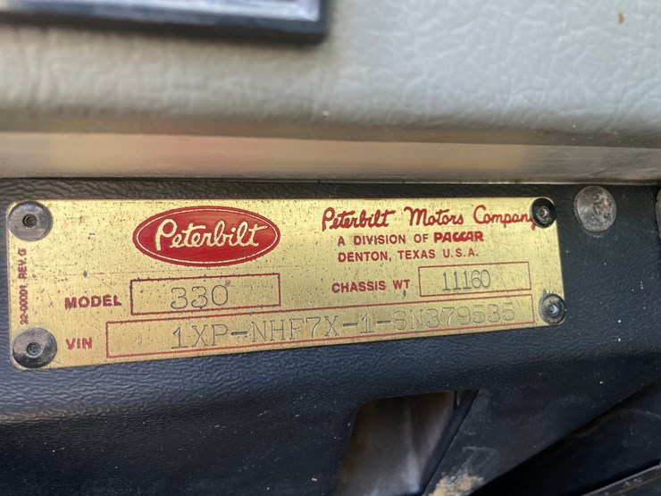 1995-peterbilt-330-image-10