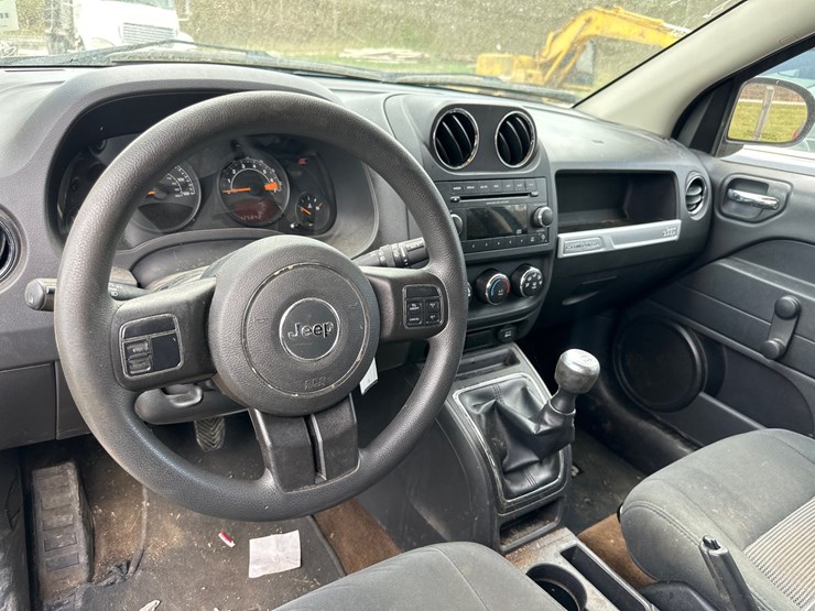 2015-jeep-compass-image-5