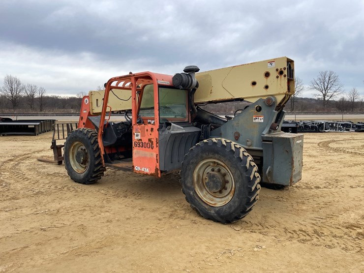 2005-jlg-g9-43a-image-7