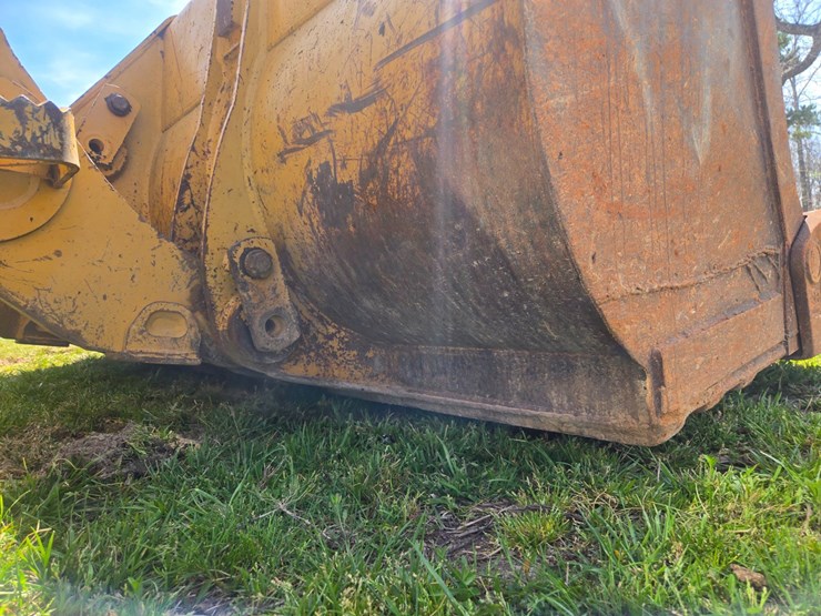 2014-caterpillar-953d-image-99