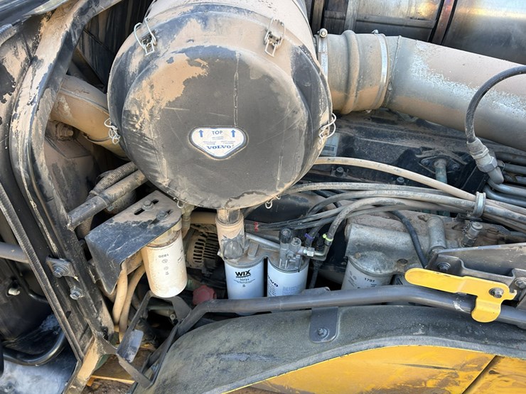 volvo-l250g-image-41