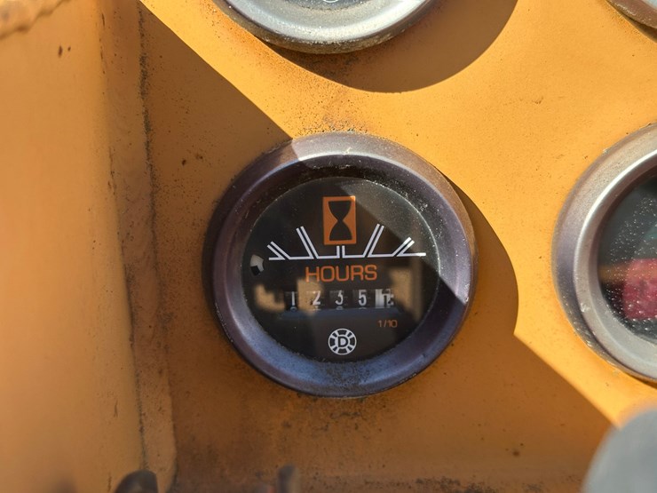 case-maxi-sneaker-image-42