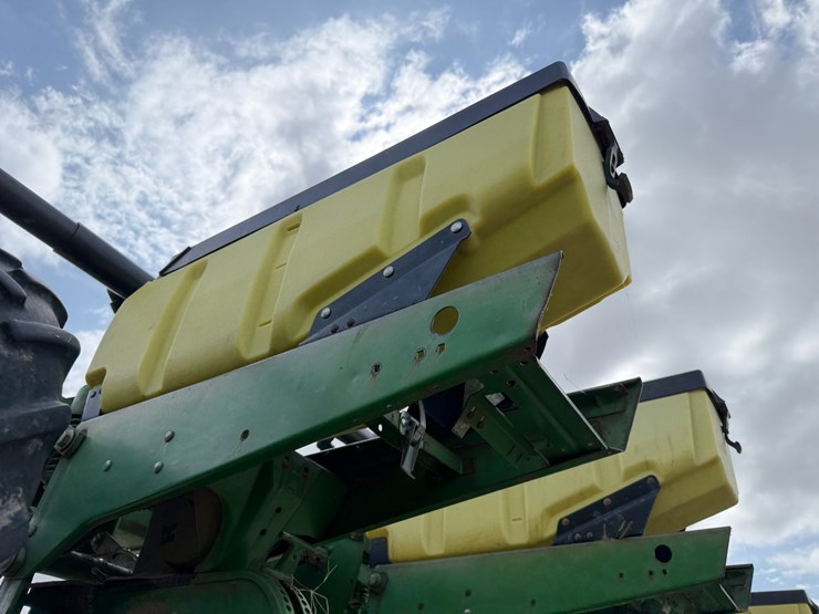 john-deere-1720-image-62