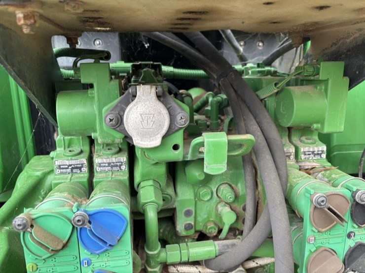 2008-john-deere-7130-image-26