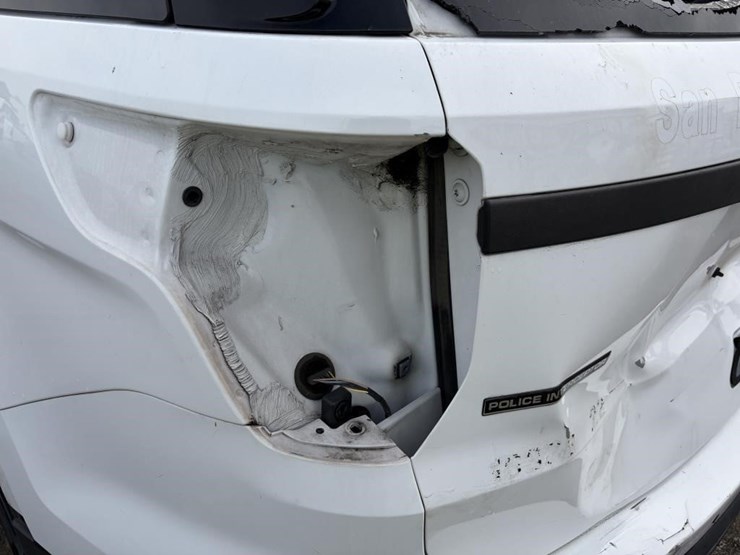 2017-ford-explorer-image-5