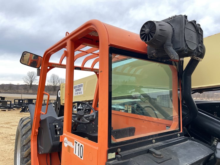 2013-jlg-g6-42a-image-14