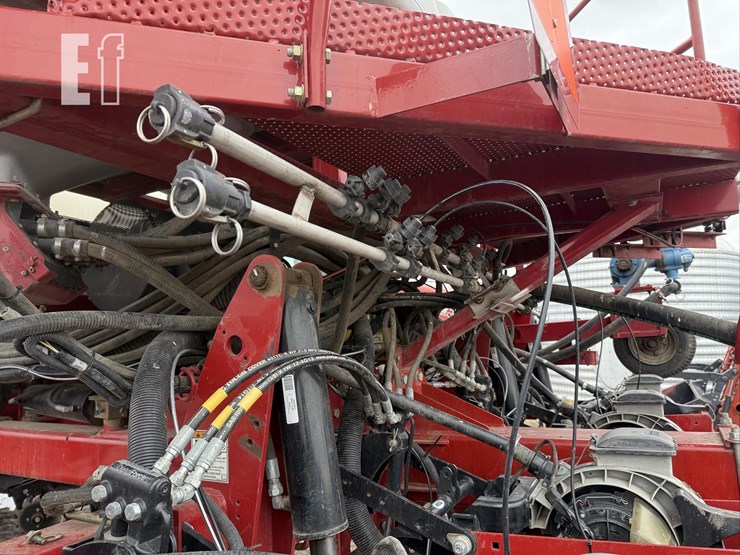 case-ih-1250-image-30