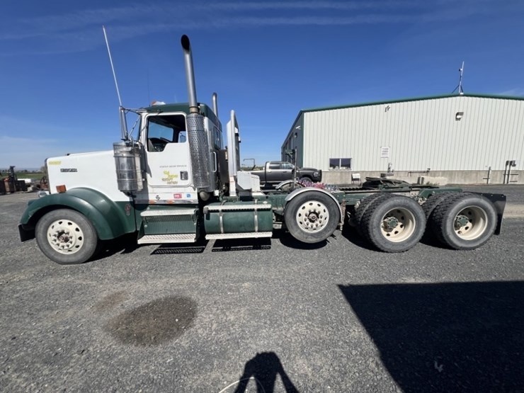 2002-kenworth-w900-image-7