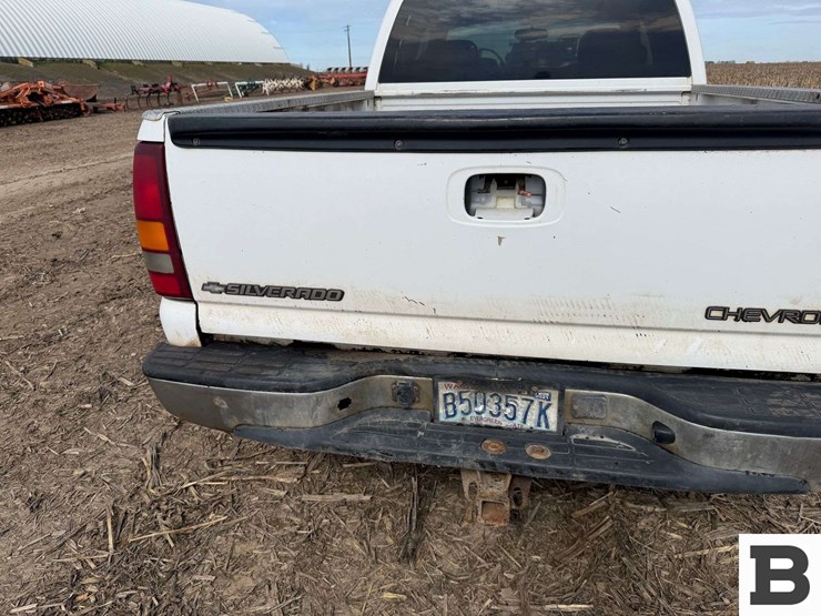 2002-chevrolet-silverado-1500-image-19