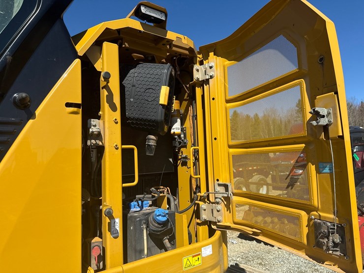 caterpillar-325-image-53