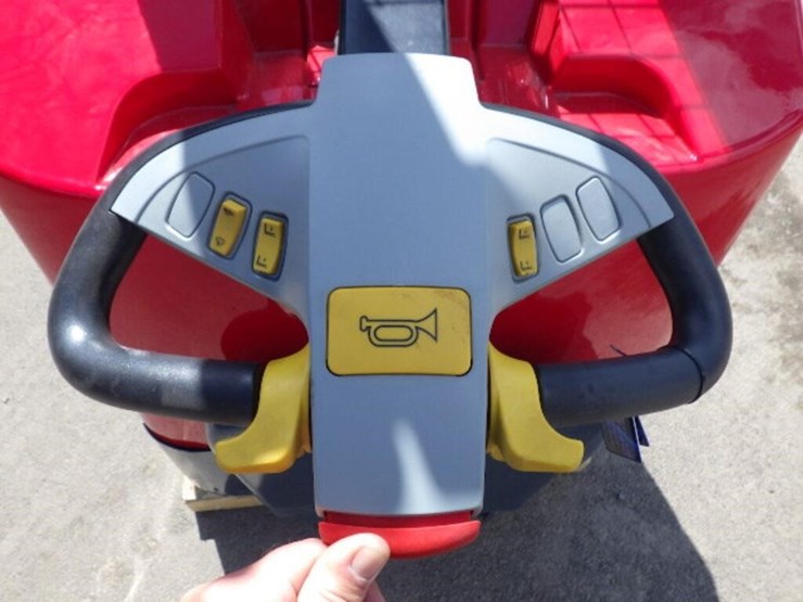 2026-sdlool-st1500-electric-stacker-truck-image-9