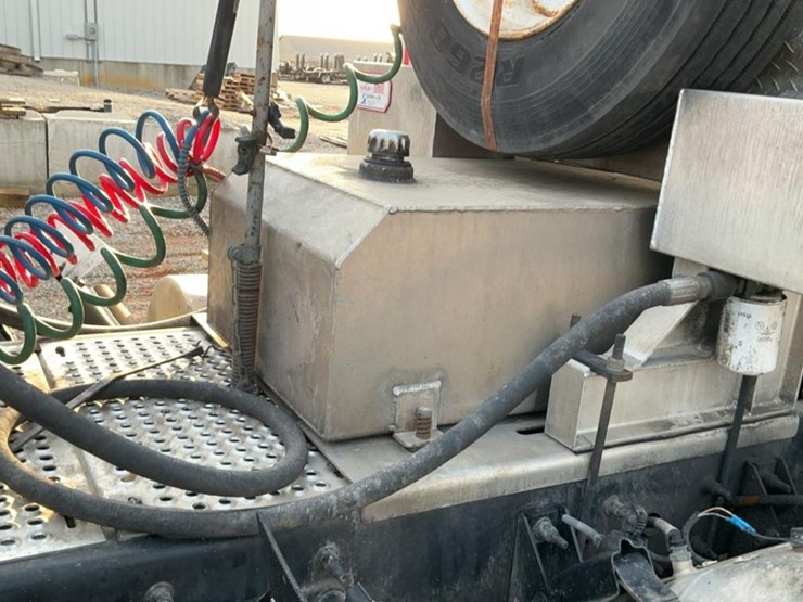 2017-international-prostar-image-53