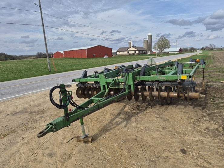john-deere-714-image-2