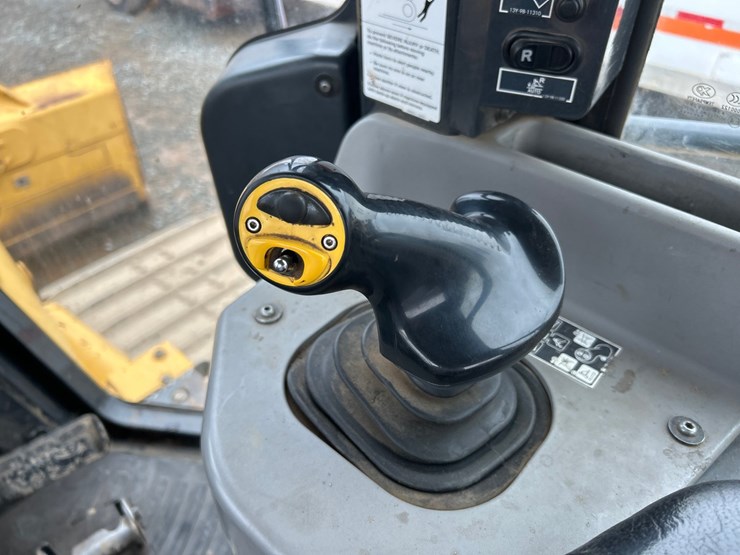 komatsu-d61pxi-23-image-52