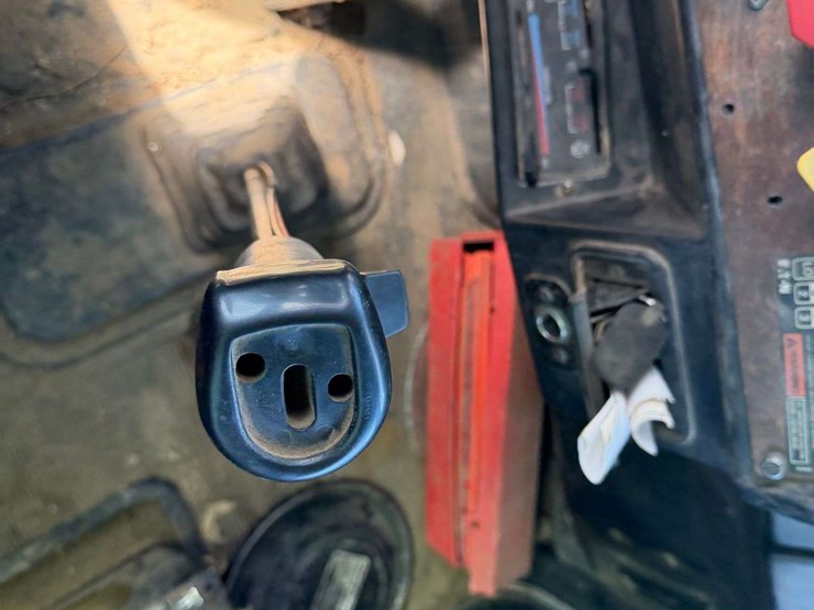 1990-peterbilt-377-image-45