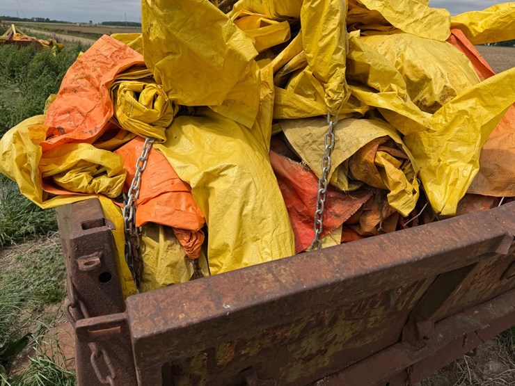 #45264-•-9'-utility-trailer-w/levee-spills-image-12