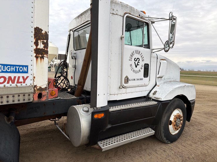 1990-kenworth-t400-image-5