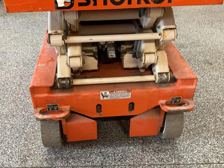 #421-•-2018-snorkel-19'-scissor-lift-image-15