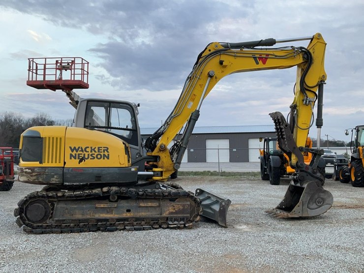 2019-wacker-neuson-et145-image-8