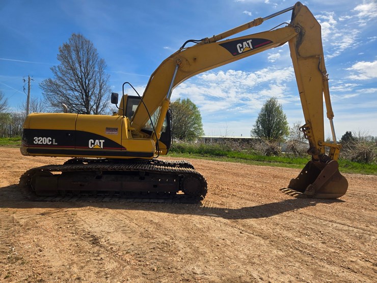 2003-caterpillar-320c-image-25