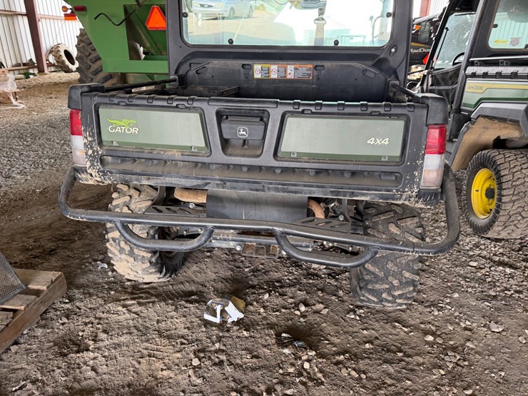 john-deere-gator-image-16
