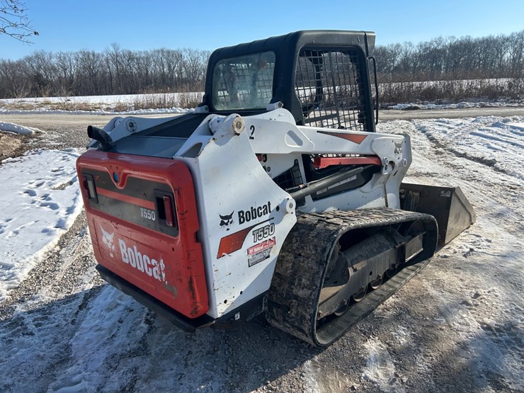 2017-bobcat-t550-image-12