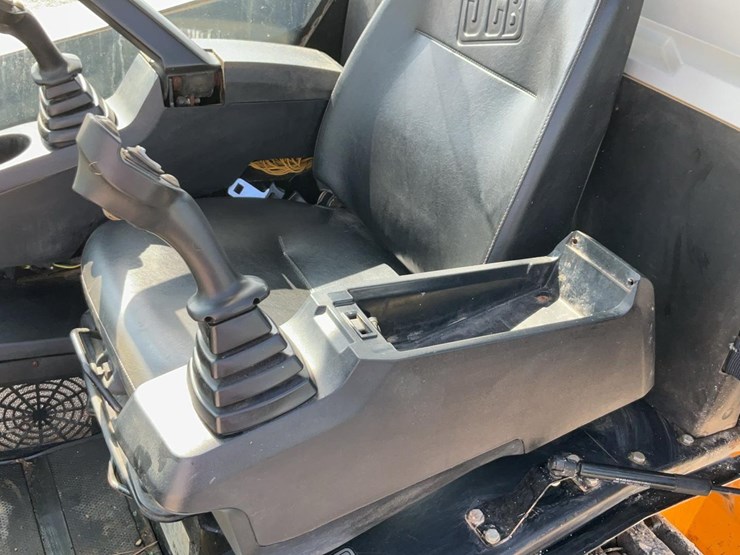 2021-jcb-215t-image-21