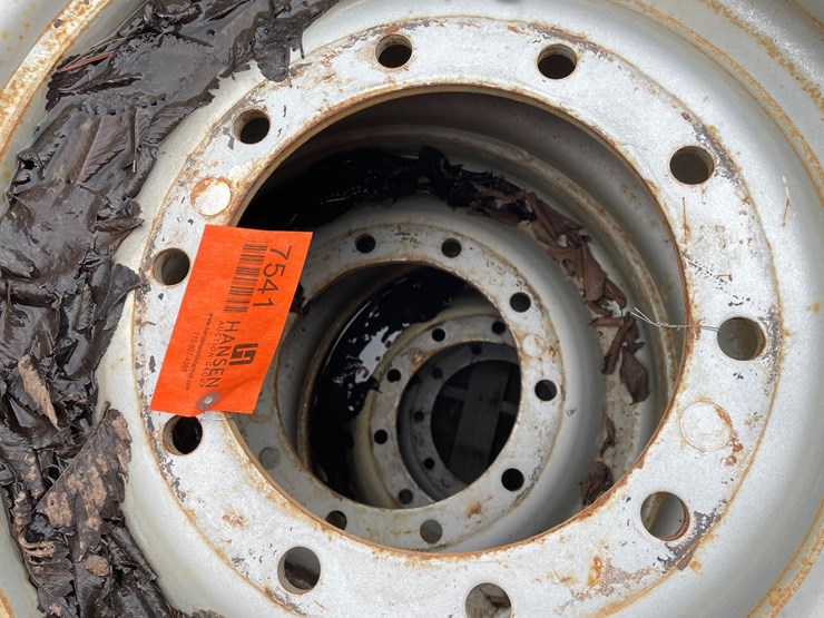 #7541-•-set-of-(4)-firestone-brand-telehandler-tires-on-rims-image-7