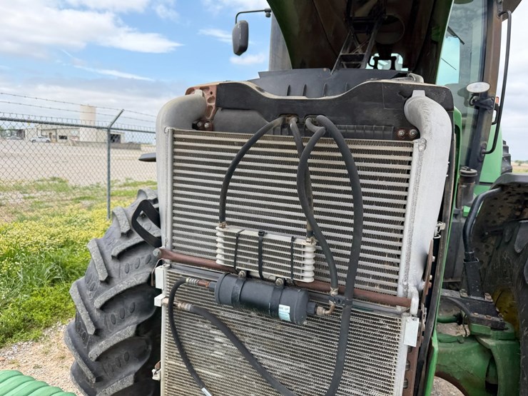 2010-john-deere-8270r-image-57