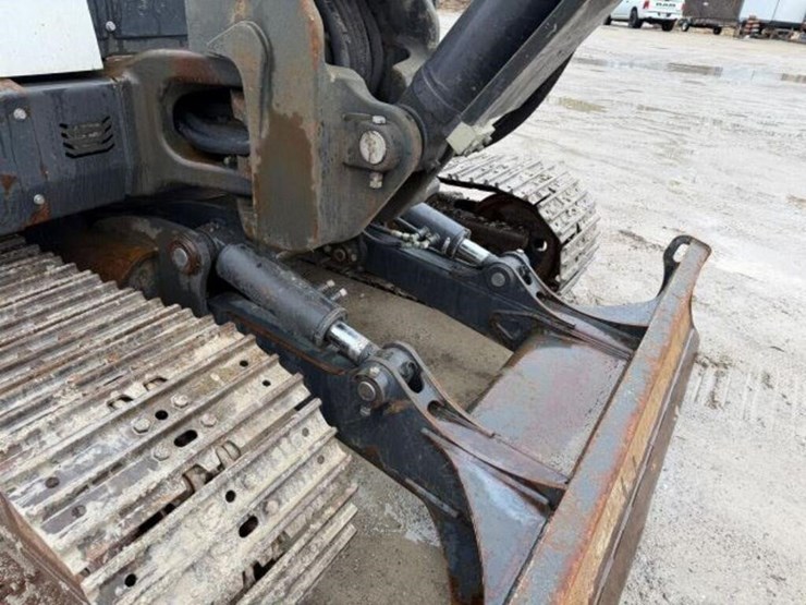 2019-bobcat-e85-image-37