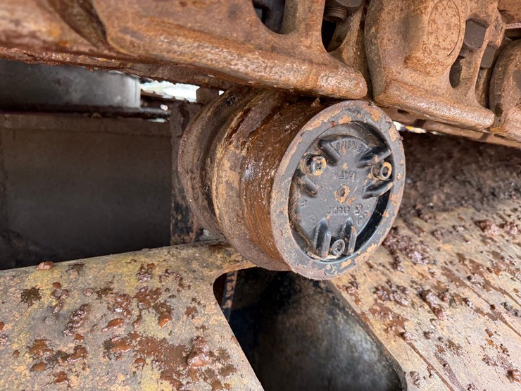 caterpillar-330d-image-122