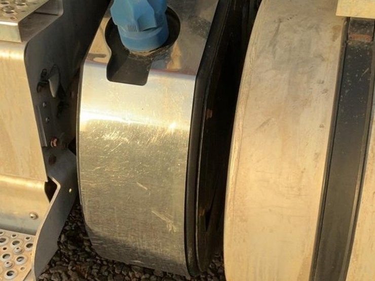 2017-international-prostar-image-42