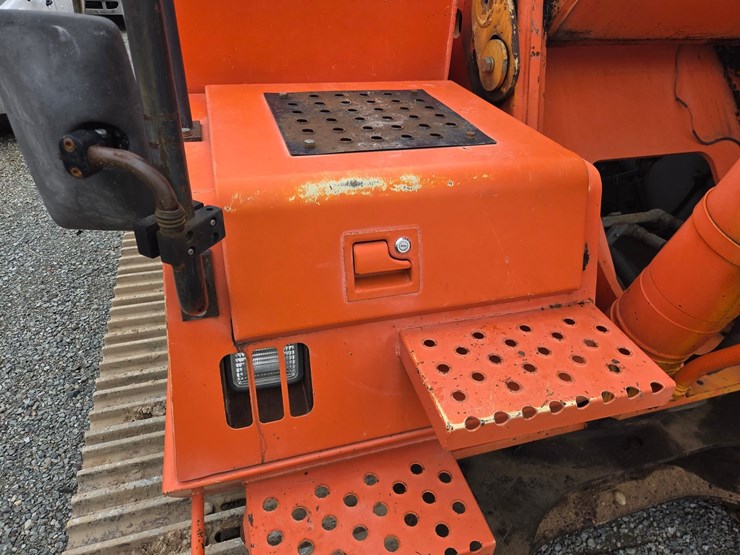 hitachi-zx330-lc-image-38