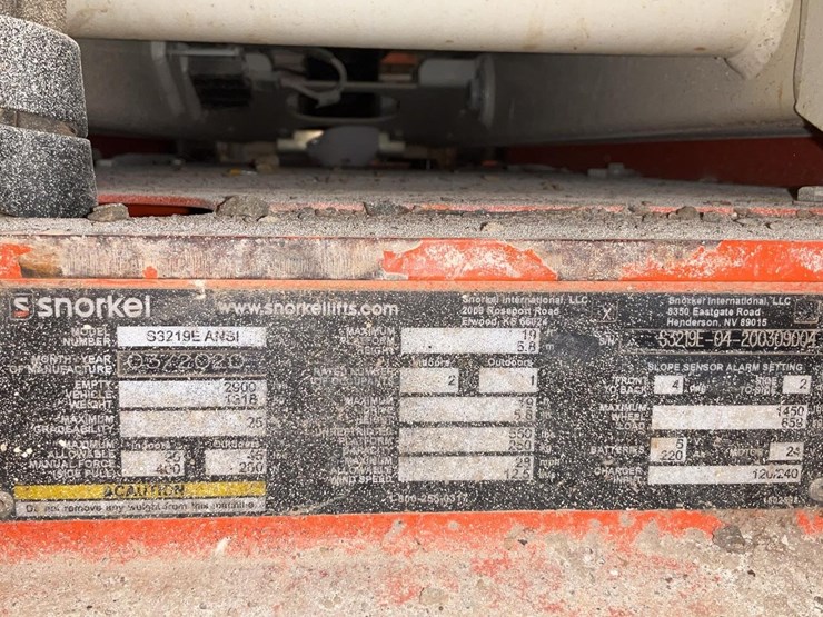 #426-•-2020-snorkel-19'-scissor-lift-image-8