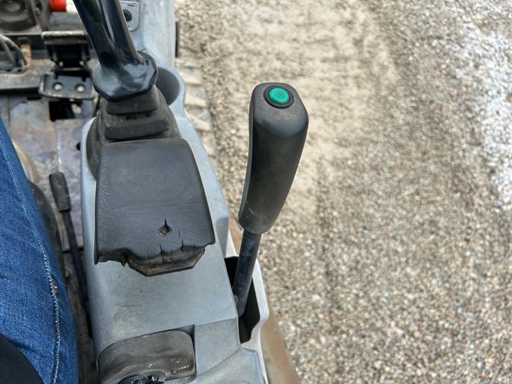 2019-kubota-kx018-4-image-23