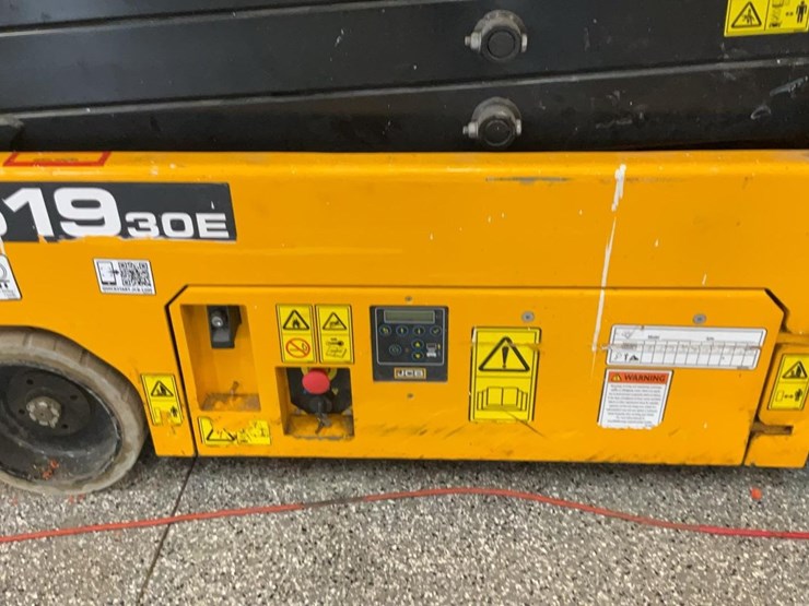 #405-•-jcb-s1930e-scissor-lift-image-16