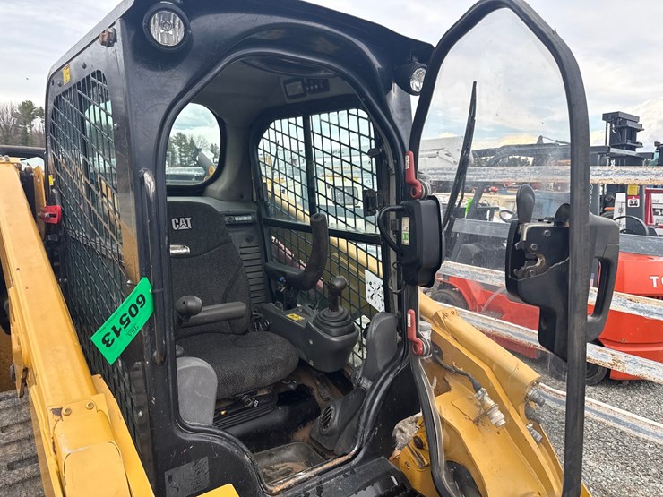 2017-caterpillar-279d-image-32