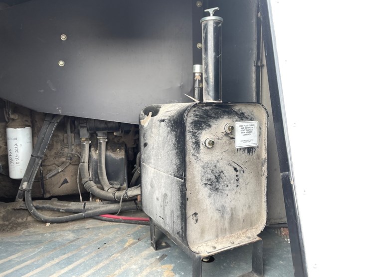 gleaner-r65-image-38