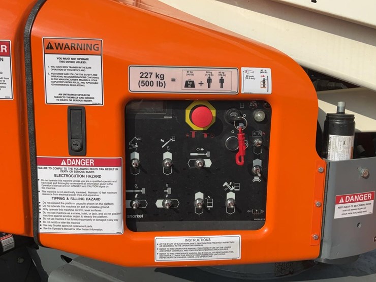 #301-•-2024-snorkel-46'-awd-articulating-boom-lift-#4-image-9