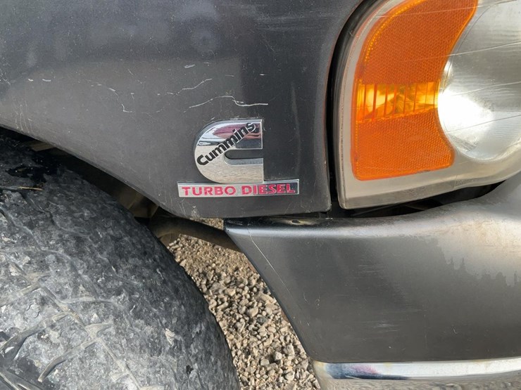 2004-dodge-2500-image-45