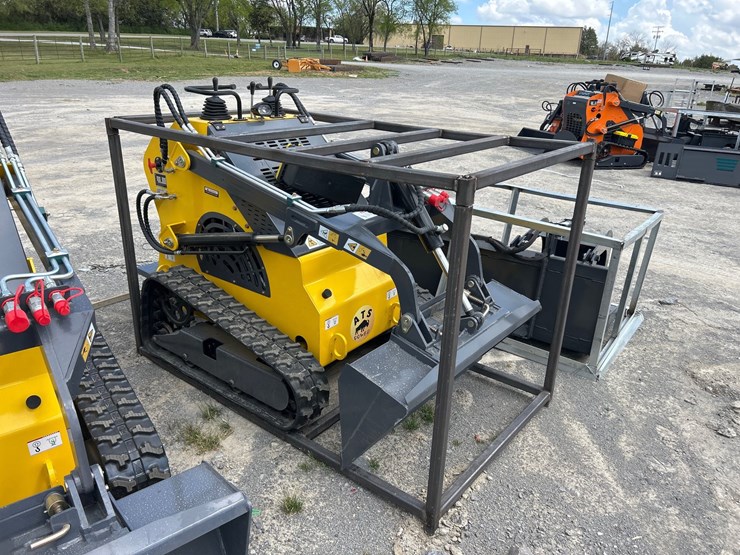 #11-•-2026-ats-t460-mini-skid-steer-loader-image-1