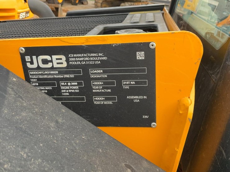 2022-jcb-215t-image-32